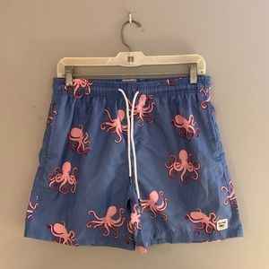 Spicy Tuna medium swim trunks